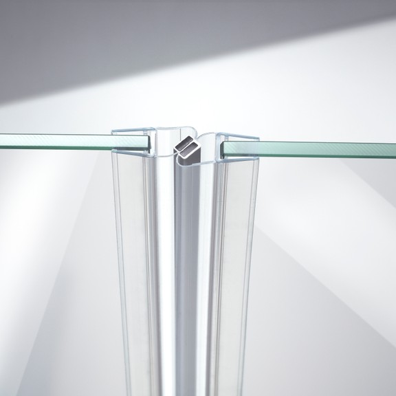 Beispiel einer Magnetschließleiste für eine 180°-Glas-an-Glas-Situation
